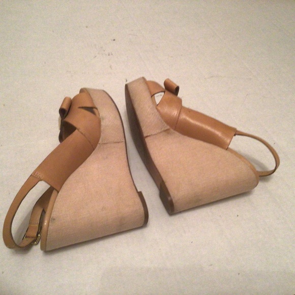 Kate Spade Leather Wedges with Bow Size7M - Picture 4 of 6